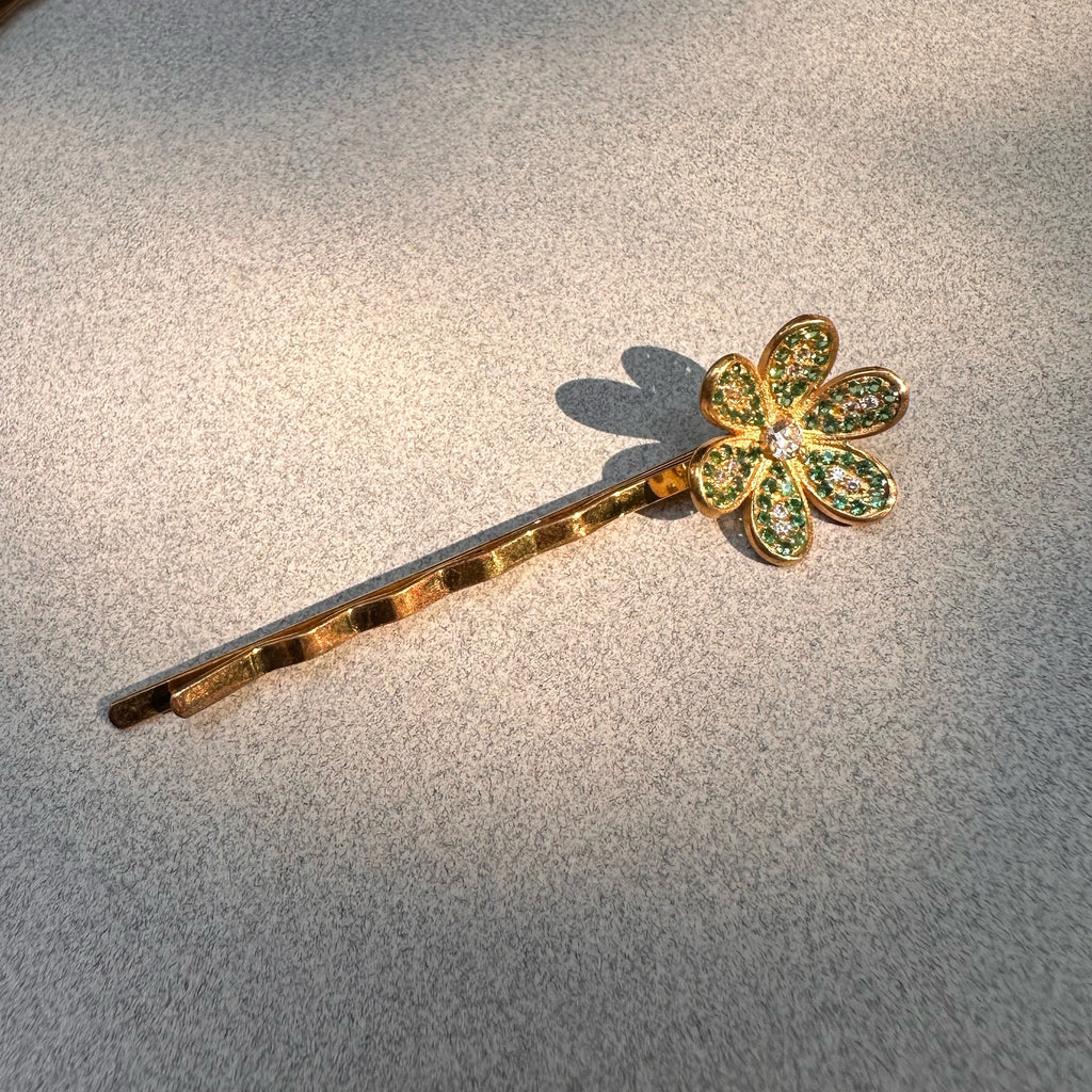 Bianca Pin