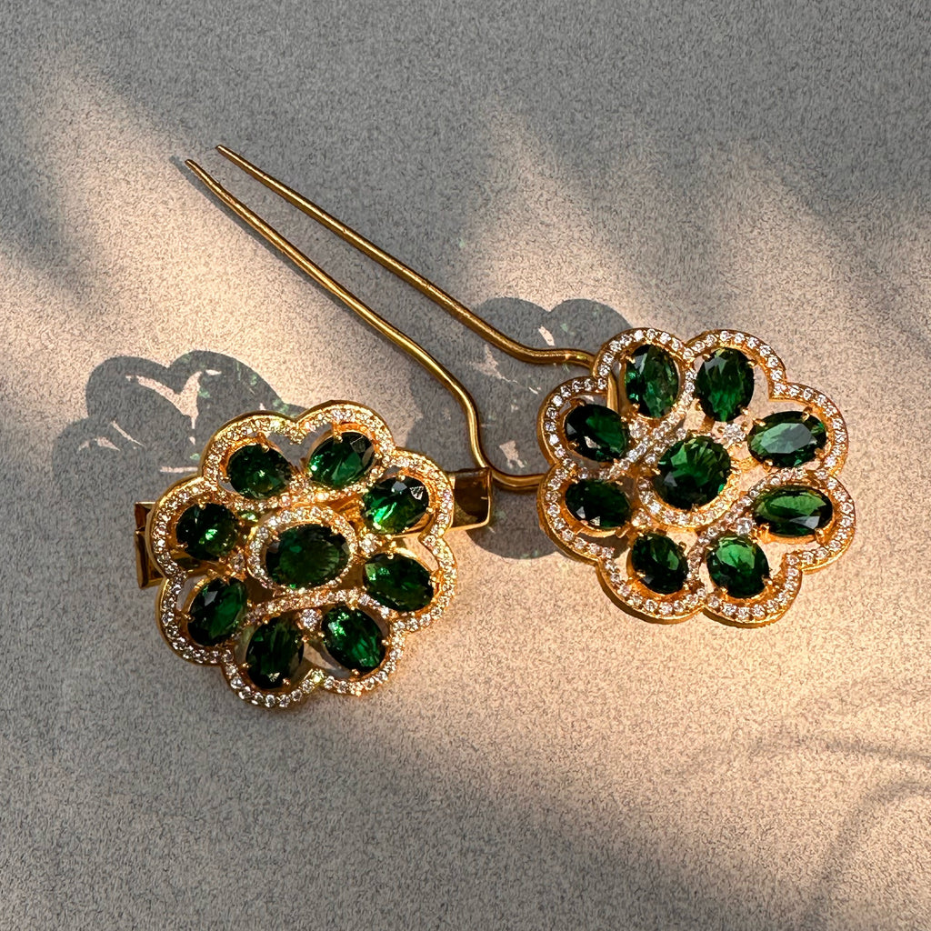 Ambreen Pin
