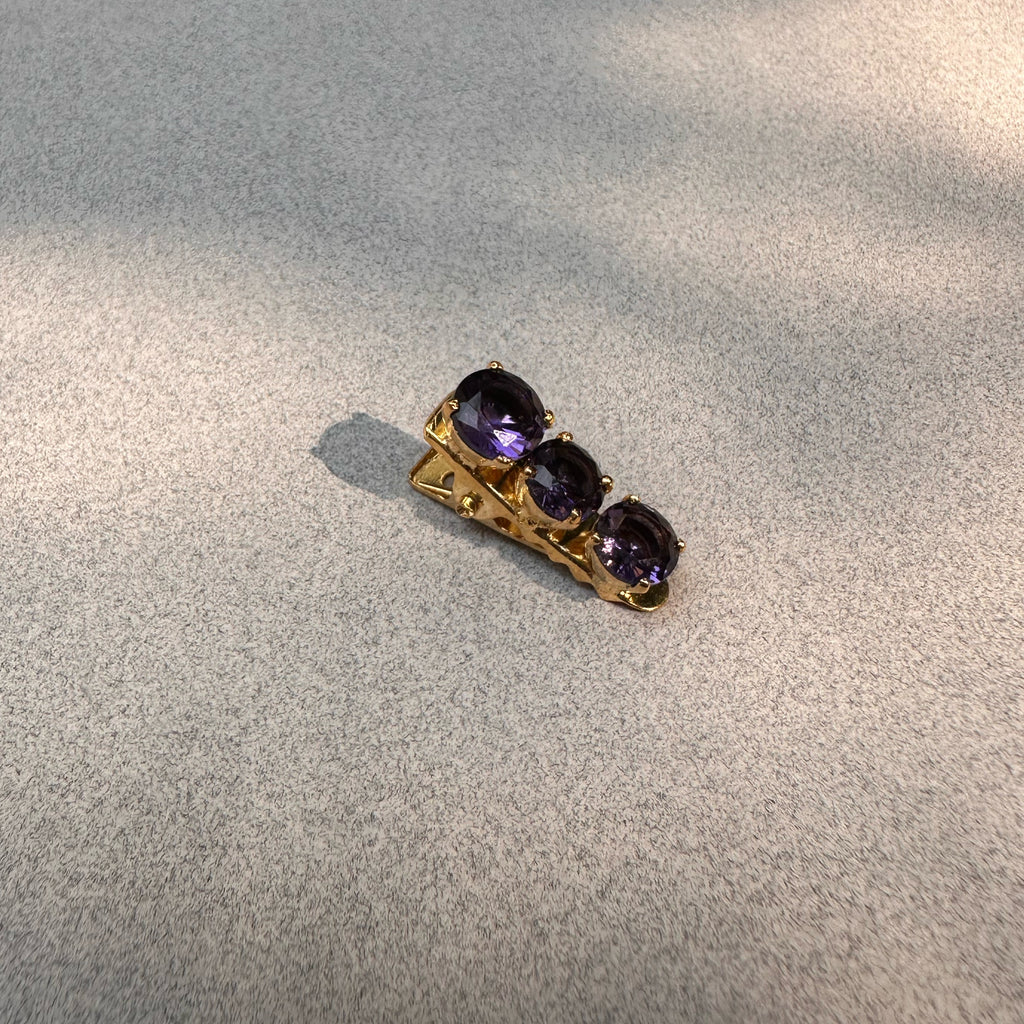Emi Clip