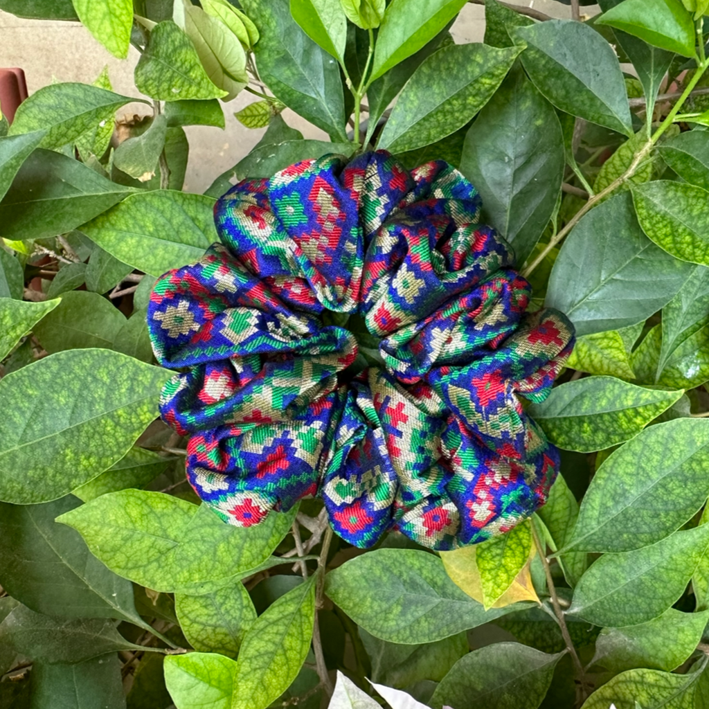 Anushka Scrunchie