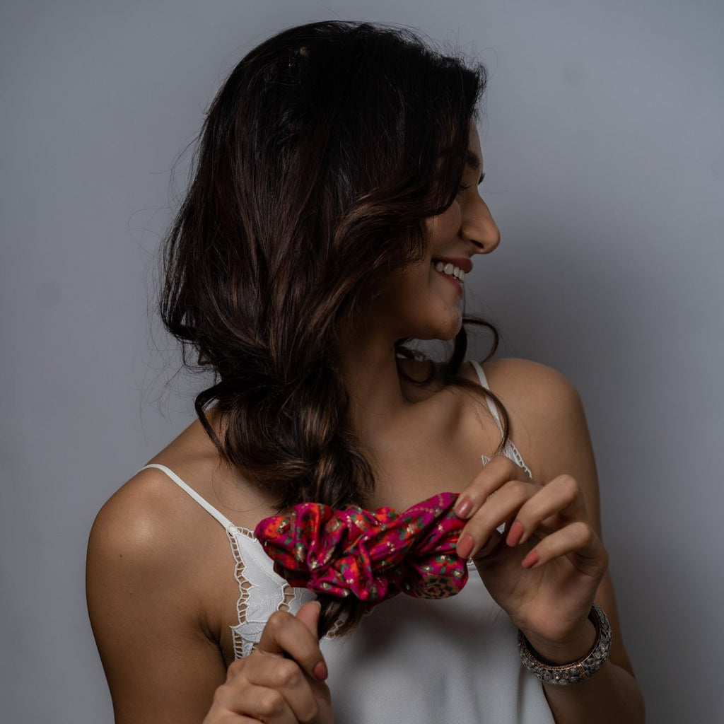 Anushka Scrunchie