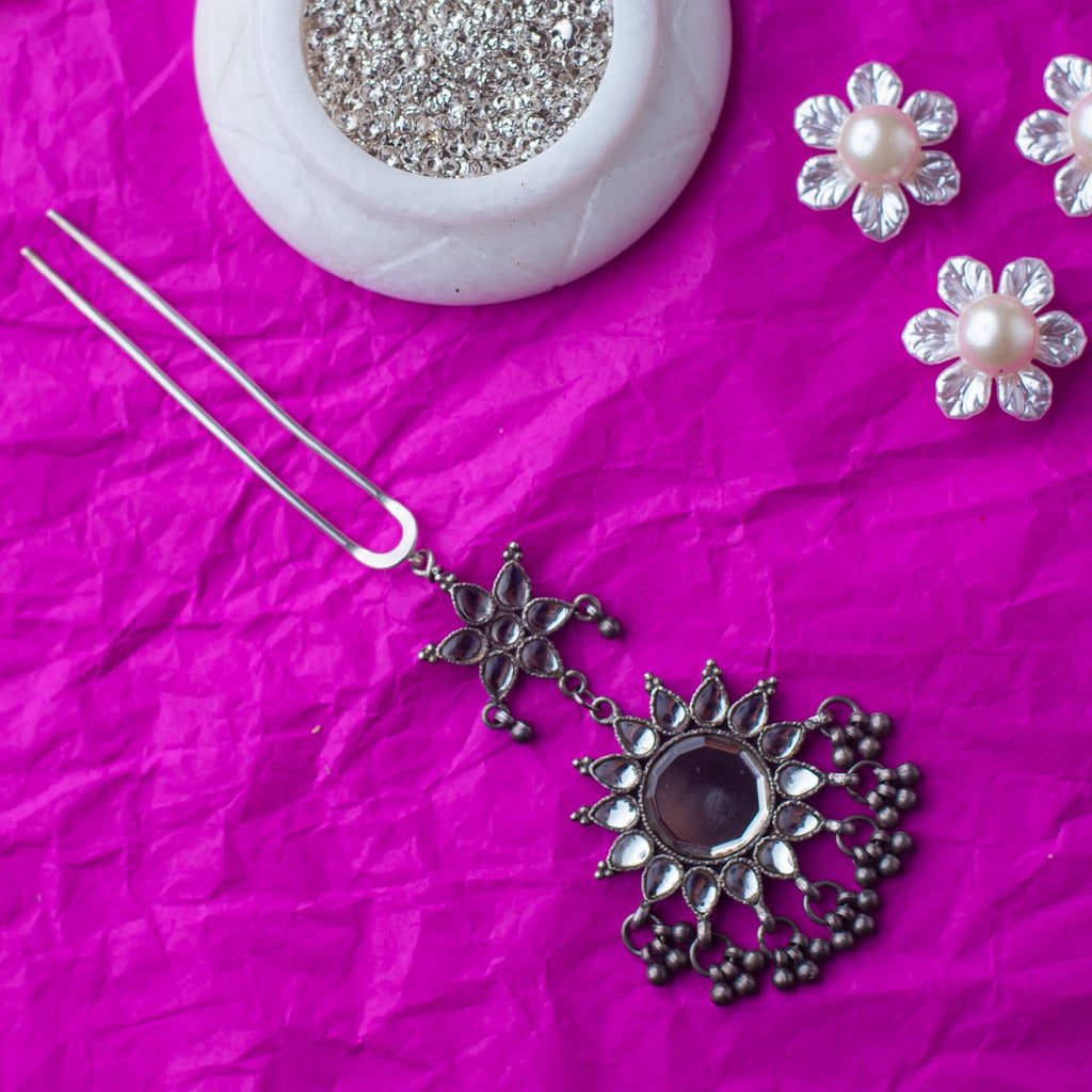 Zohra Pin